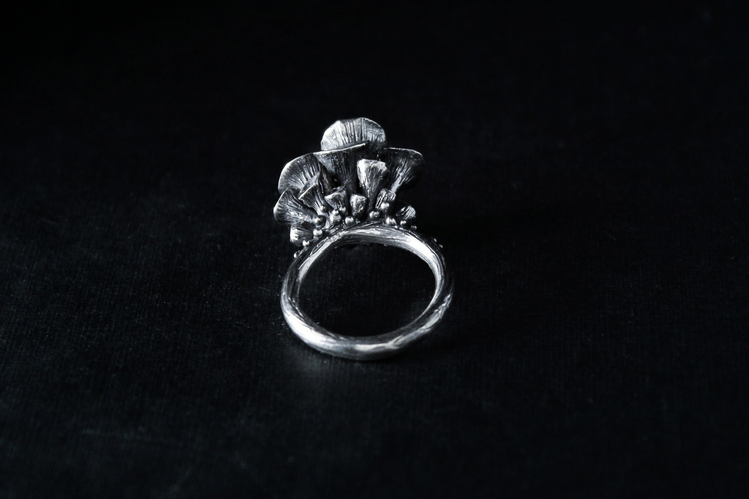Handcrafted detailed silver mushroom ring number 11 - Natt Jewellery