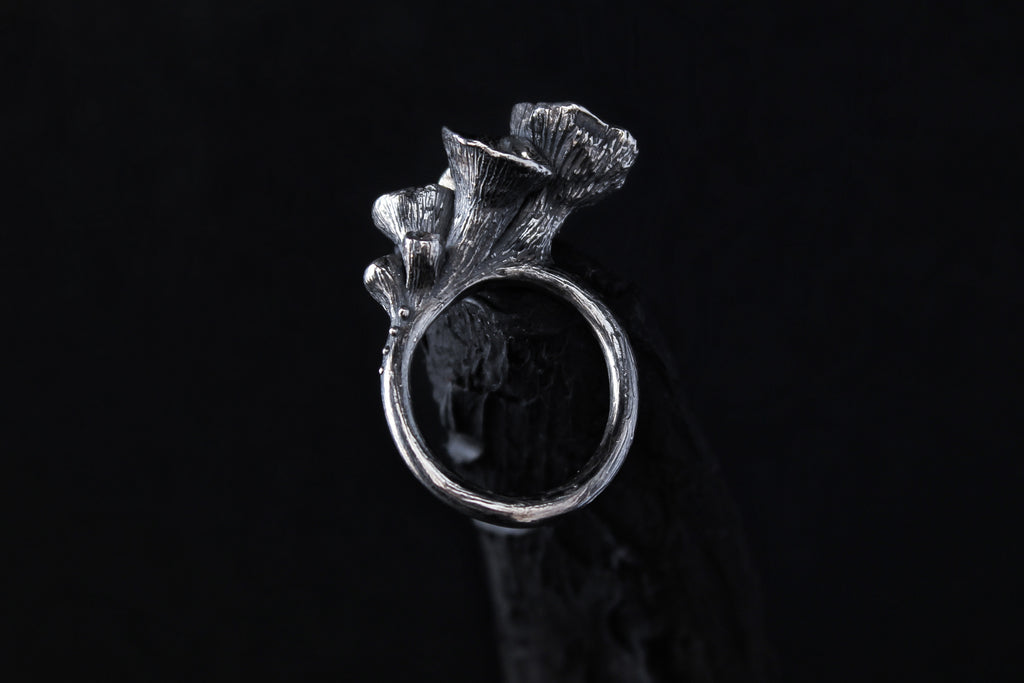 Handcrafted detailed silver mushroom ring number 8 - Natt Jewellery