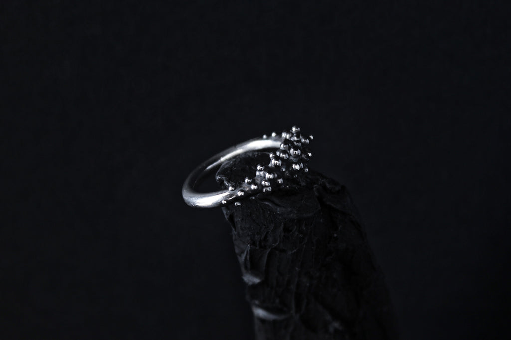 Handcrafted oxidised silver droplets ring number 9 - Natt Jewellery